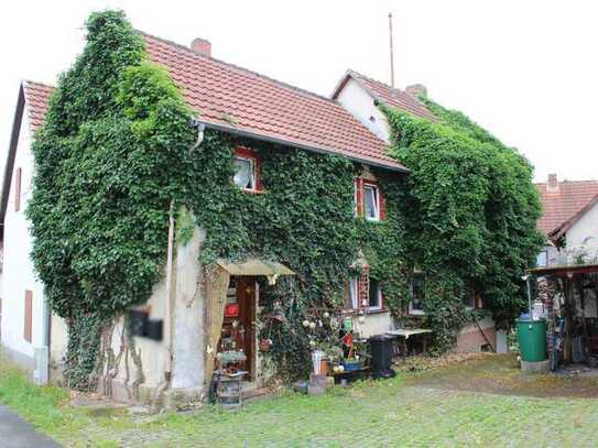 Charmantes Fachwerkhaus mit großzügiger Scheune in Laubach-Lauter