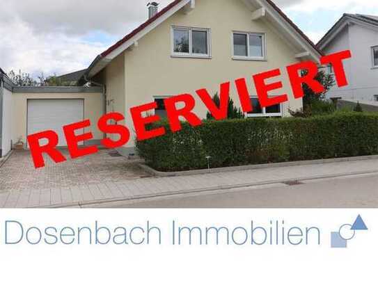 Familienfreundliches Einfamilienhaus mit Garten und großzügigem Wohnraum in Neuried-Altenheim