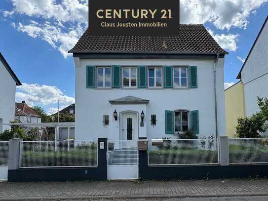 Charmante Stadtvilla mit historischem Flair und großem Garten