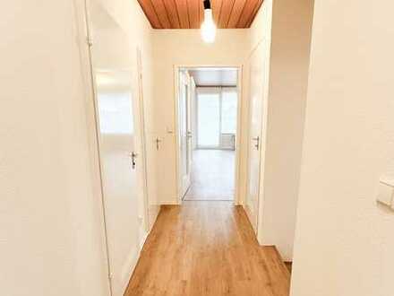 Modernisierte Wohnung mit Eigenheim-Charme plus Panoramabalkon, Sauna und Schwimmbad