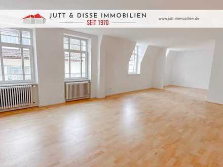 Cityapartment / Charmante 2-Zimmerwohnung mit Balkon in der Innenstadt von Baden-Baden