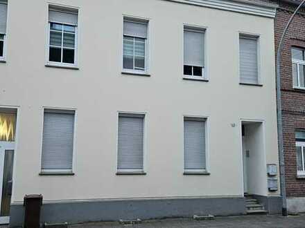 Von Privat für Kapitalanleger, Dreifamilienhaus in Mülfort