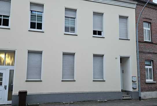 Von Privat für Kapitalanleger, Dreifamilienhaus in Mülfort