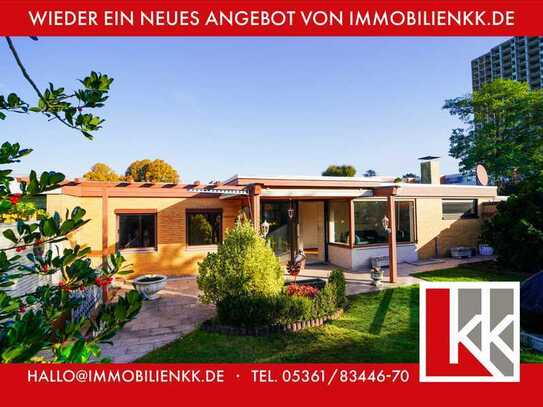 Ein Klassiker in Detmerode: Stilvoller Bungalow auf Eigentumsgrundstück