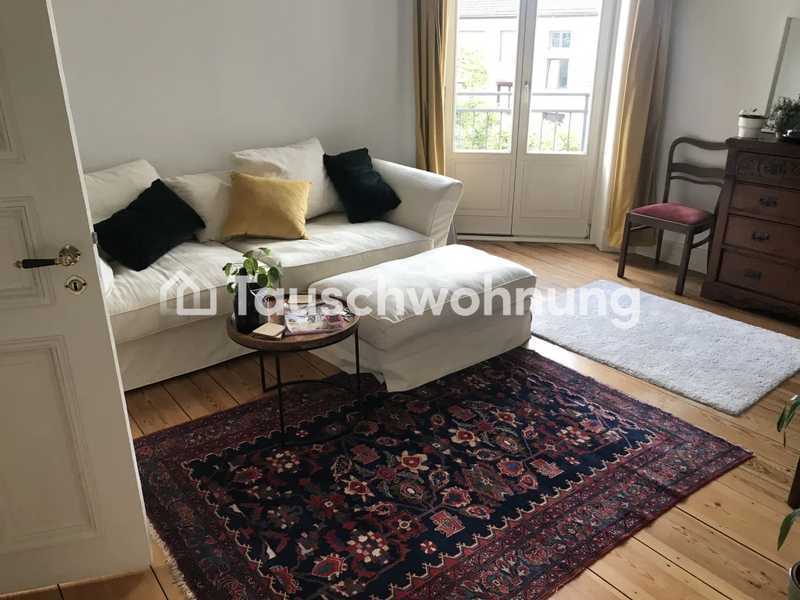 Tauschwohnung: Tausche 2 Zimmer Altbau gegen mind 3 Zimmer