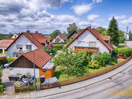 SOFORT FREI: Großzügige Doppelhaushälfte mit Garten, Garage und Carport sofort verfügbar.