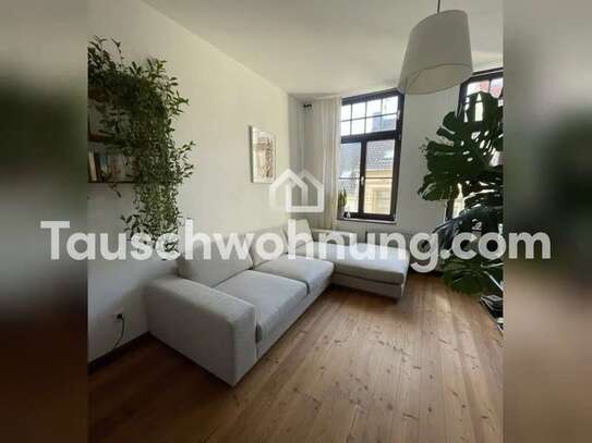 Tauschwohnung: 2,5-Zimmer-Altbauwohnung mit Terrasse