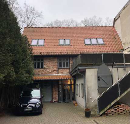 Großzügige 3 Zimmer Maisonette-Wohnung mit 2 Bädern und einer 40 m² großen Dachterrasse