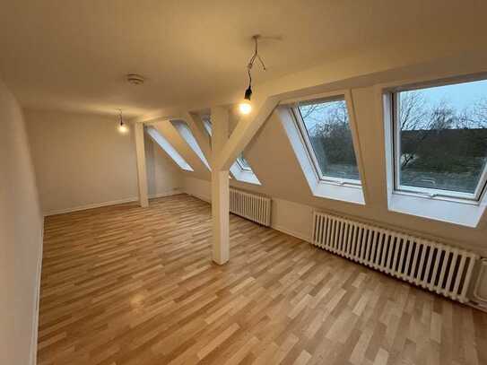 Schöne sanierte 2,5 Zimmer Wohnung zum wohl fühlen.