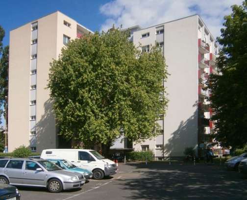 2-Zimmerwohnung mit schöner Aussicht & Balkon