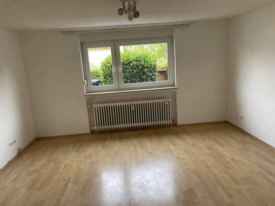 1-Zimmer-Wohnung/Büro mit Küchenzeile in Schwieberdingen, ideal für Pendler