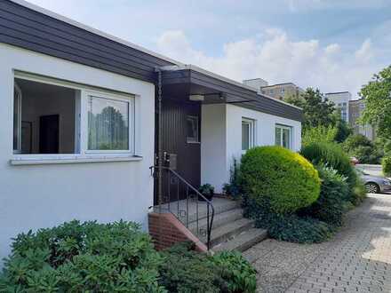 Bayreuth „Neue Heimat“: Reihenend-Bungalow, top gepflegt, Baujahr 1973