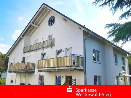 3-ZIMMER-DACHGESCHOSSWOHNUNG MIT BALKON!!! – Inklusive Einbauküche und TG-Stellplatz!