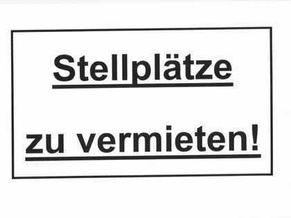 "Ihr Außenstellplatz – Komfortabel und gut erreichbar"