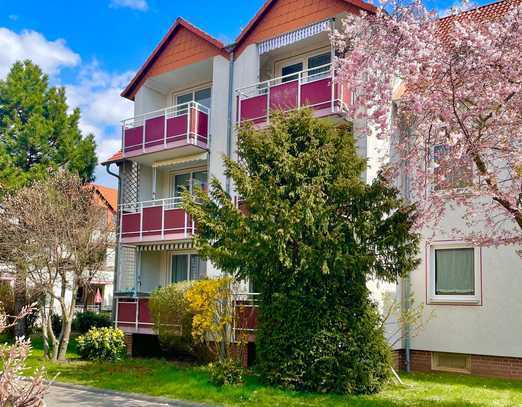 Ab Sofort!! Gemütliche Dachgeschosswohnung mit EBK und Balkon!