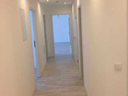 2014 mod. 3ZKB-Erdgeschoss-Wohnung mit Süd-Loggia in Schifferstadt - von privat
