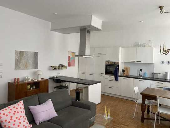 Gepflegte 2-Zimmer EG-Wohnung mit Garten und Einbauküche in Aachen