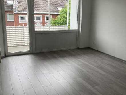Seniorenwohnung im betreuten Wohnen, schöner wohnen in renovierten barrierearmen Wohnung mit Balkon