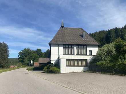 Ehemaliges Kirchengebäude in 72270 Baiersbronn-Mittellangenbach - Gemeinbedarfsfläche - verkaufen!