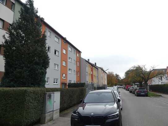 Geschmackvolle und helle 1-Zimmer-Wohnung in Augsburg