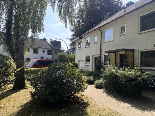 Gute Lage: Reihenhaus mit ca. 87m2 zzgl. Keller, geborgenem Garten und Garage