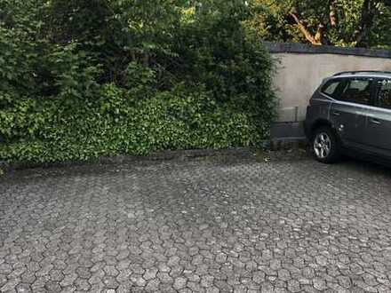 Stellplatz im Innenhof Pestalozzistraße 85
