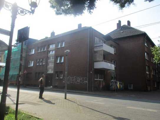 Schicke 2 Zimmer mit Balkon, 01. OG, DU-Ruhrort, Bergiusstr. 15