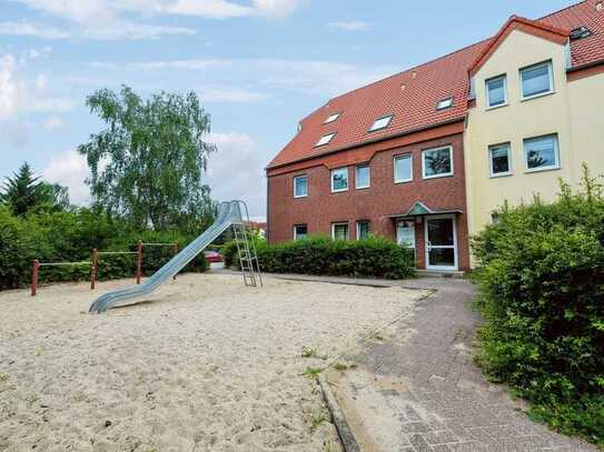 Bezugsfrei - Sanierte 4-Zimmer-Maisonettewohnung mit Stellplatz zur Eigennutzung in Fürstenwalde