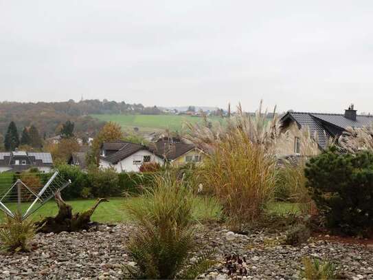 Schöne 2,5-Zimmer-Souterrain-Wohnung mit wunderschöner Aussicht in Königswinter-Eudenbach