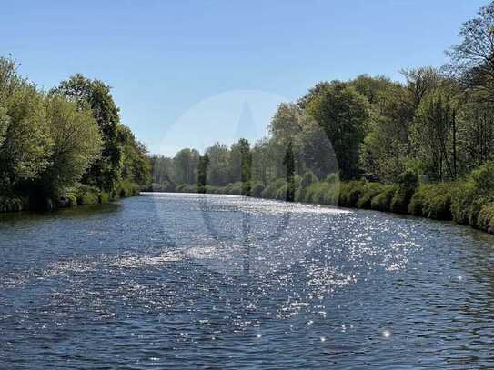 Liegeplatz - ca. 500 m² mit Steganlage und ca. 25 m Hausboot - Gemarkung: Tiergarten