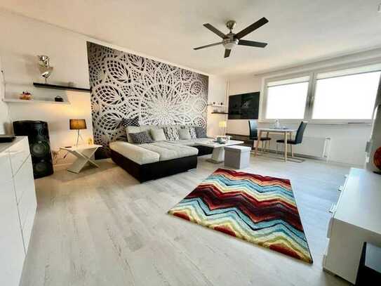 Möblierte geschmackvolle 2-Raum-Wohnung mit Balkon und EBK in Bremerhaven