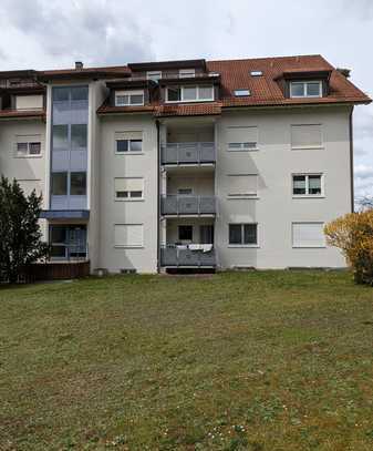 Helle 2,5-Zimmer-Wohnung mit Balkon und EBK in Calw