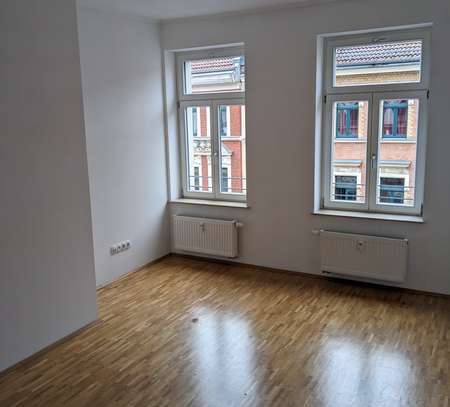 2-Zimmer Altbauwohnung mit Balkon