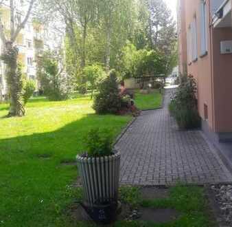 Attraktive, modernisierte 2 Zi.-ETW in Schloßpark Nähe Biebrich