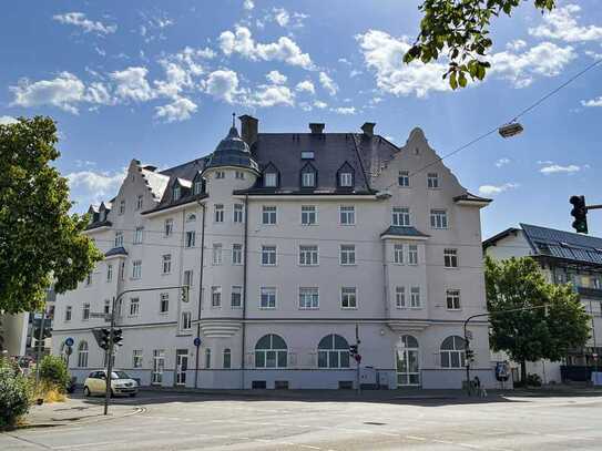 Großzügige Einzimmerwohnung mit Balkon in Augsburg