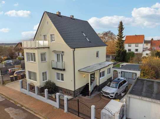 Komplett saniertes und renoviertes 3 Parteien- Haus mit Luxus-Spabereich und Innenpool