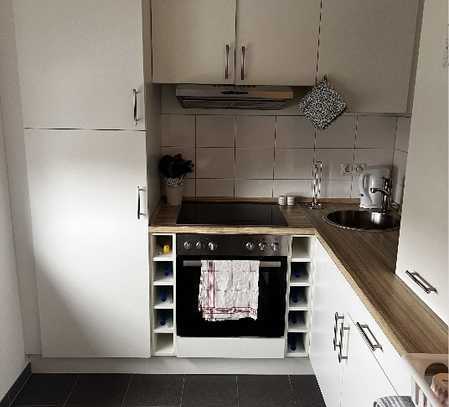Privat: DA-Innenstadt, renovierte 1,5 Zi.-Einpersonen-Wohnung mit Balkon & Garage , ab März 2025