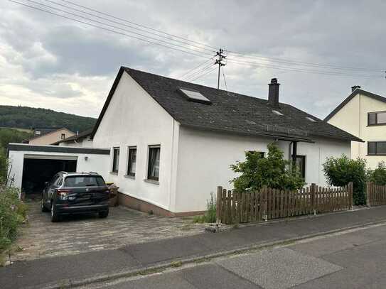 Ansprechendes Einfamilienhaus mit Garten in ruhiger Lage von Kirn-Sulzbach