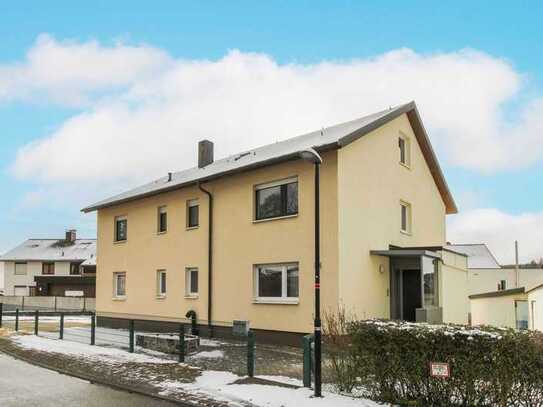 Charmantes Zweifamilienhaus in Engelsbrand – Viel Platz, Naturidylle und enormes Potenzial!