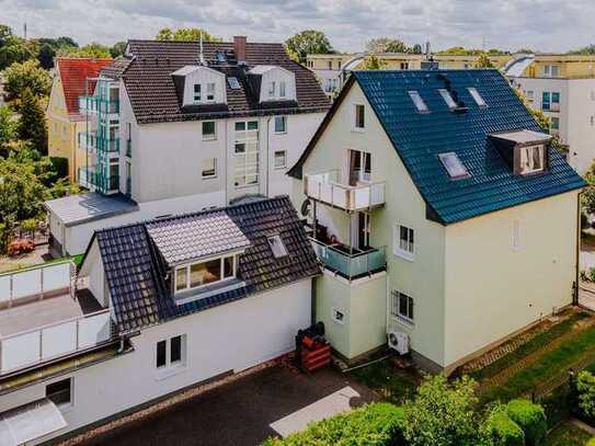 Mit Balkon, Keller, Kamin u.v.m.: Helle Maisonettewohnung - auch als Kapitalanlage - in Biesdorf