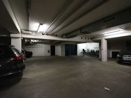 Tiefgarage: Stellplatz in der City West