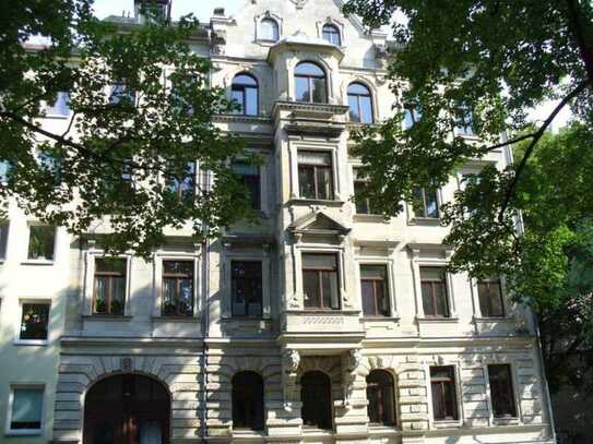 Schöne 2 Raum Wohnung mit Balkon und Einbauküche in Uni Nähe zu vermieten