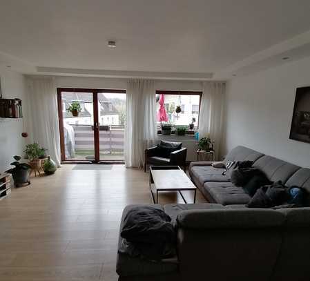 Geschmackvolle 3-Zimmer-Maisonette-Wohnung mit Balkon in Rösrath