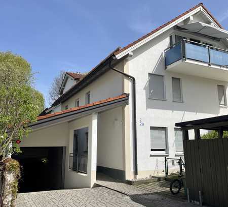 Geschmackvolle 3-Zimmer-Gartenwohnung mit geh. Innenausstattung mit Balkon und EBK in Puchheim