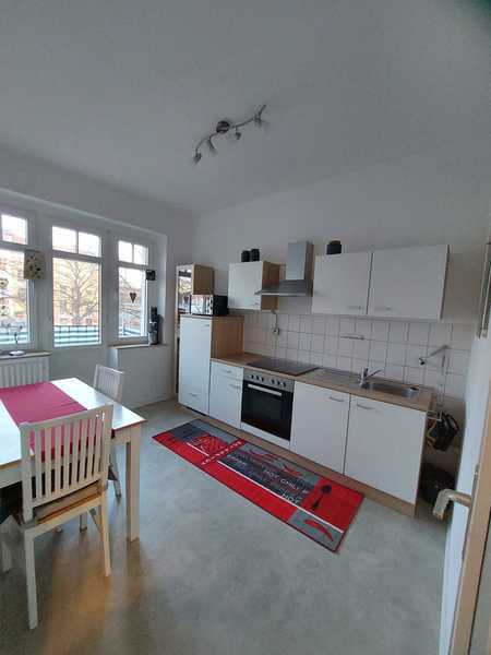 Helle 2-Zimmer Wohnung mit Balkon im 1. OG | teilmöbiliert | in Striesen-Süd