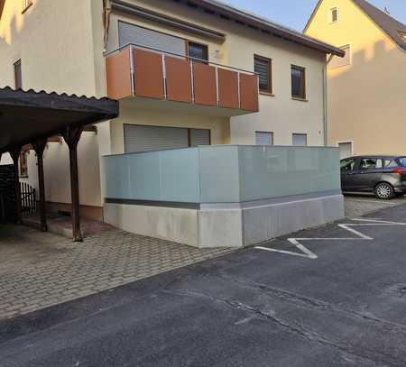 Gemütliche 3,5-Zimmer-Wohnung mit Terrasse und Stellplatzz in Giebelstadt