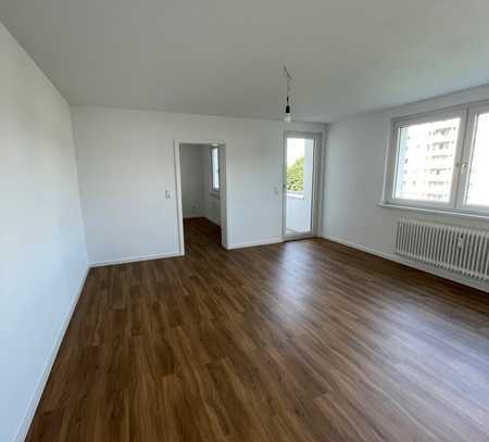 frisch sanierte 2 Zimmer Wohnung