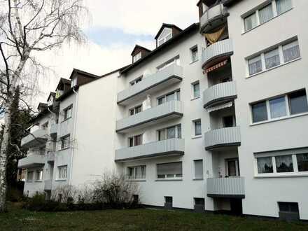 Schöne 2-Zimmer-Wohnung im 1. OG mit Balkon und Pkw-Stellplatz in Dreieich-Sprendl. frei ab 1.6.2024