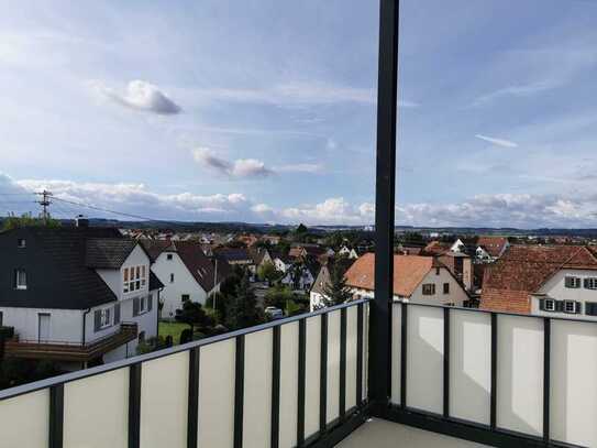 Erstbezug nach Kernsanierung, denkmalgeschützt mit Blick auf Schwarzwald