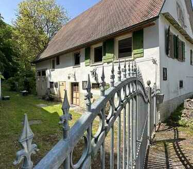 Ehemaliges Mühlenwohnhaus im Grünen